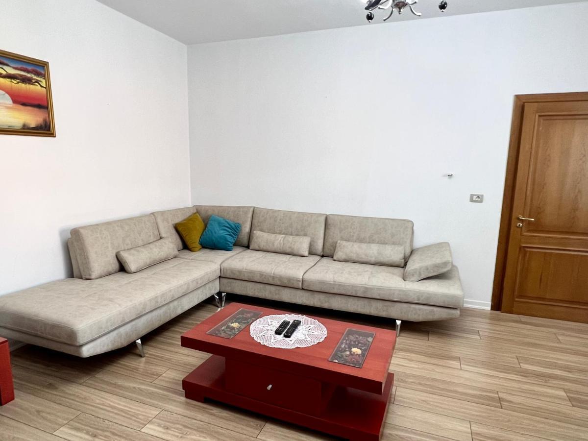 Comfort Home-Apartment Тирана Экстерьер фото
