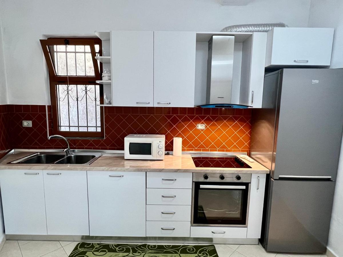 Comfort Home-Apartment Тирана Экстерьер фото